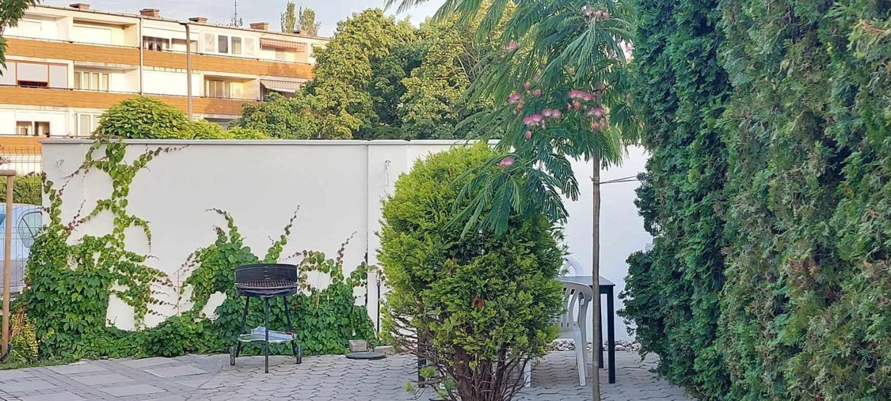 Siesta Apartmanhaz Balatonfuered 外观 照片