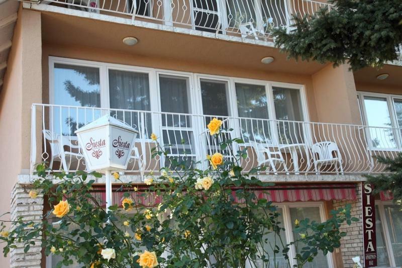 Siesta Apartmanhaz Balatonfuered 外观 照片